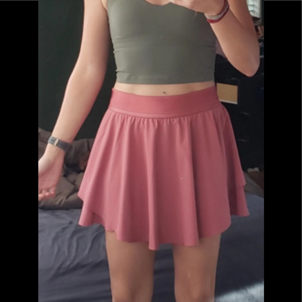 🍒Lululemon Court Rival High Rise Skirt Tall-Cherry Tint-12/14🍒 - Picture 9 of 16
